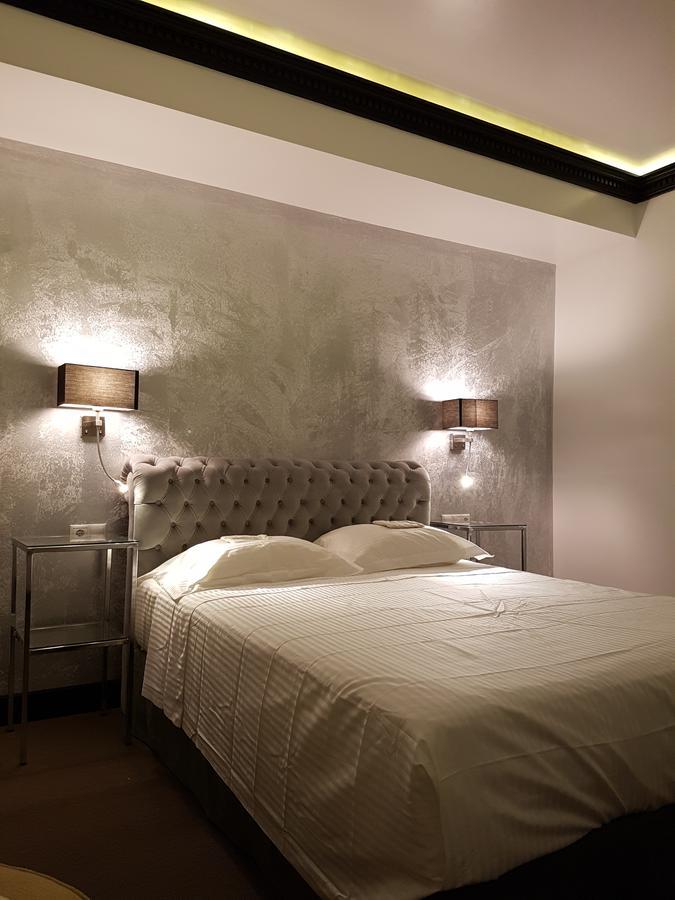 Andromeda Downtown Suites Atina Dış mekan fotoğraf