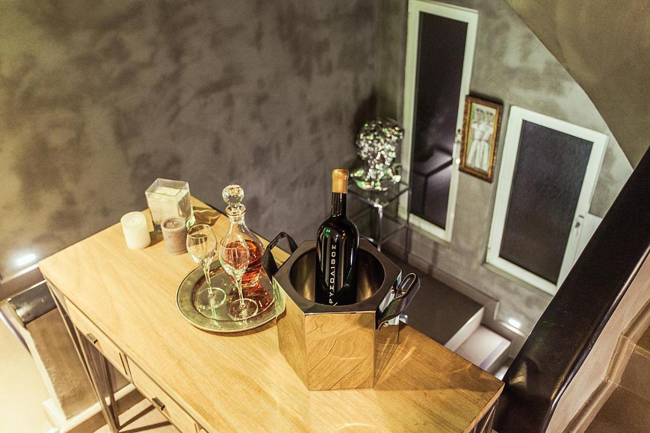Andromeda Downtown Suites Atina Dış mekan fotoğraf