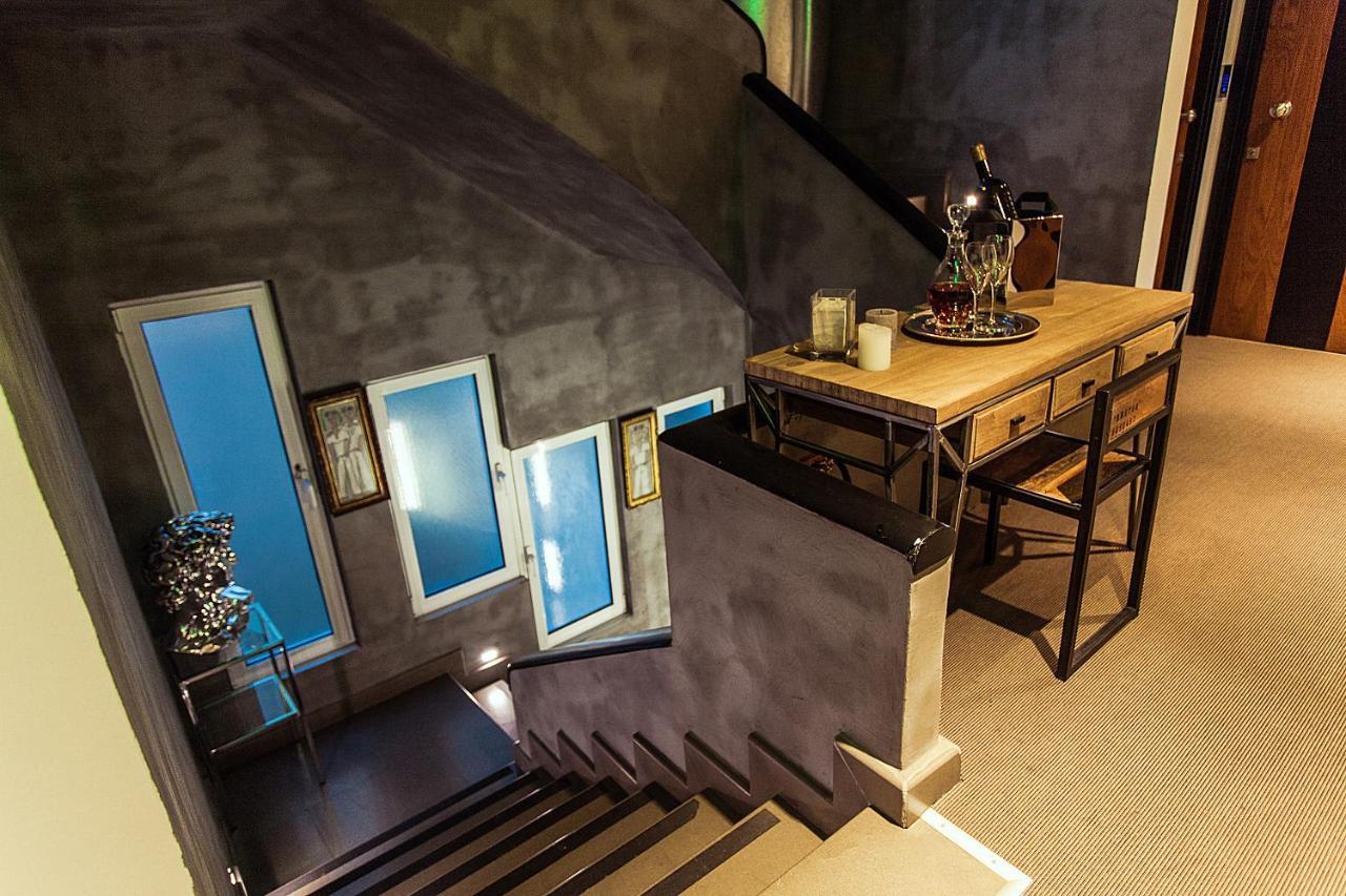 Andromeda Downtown Suites Atina Dış mekan fotoğraf